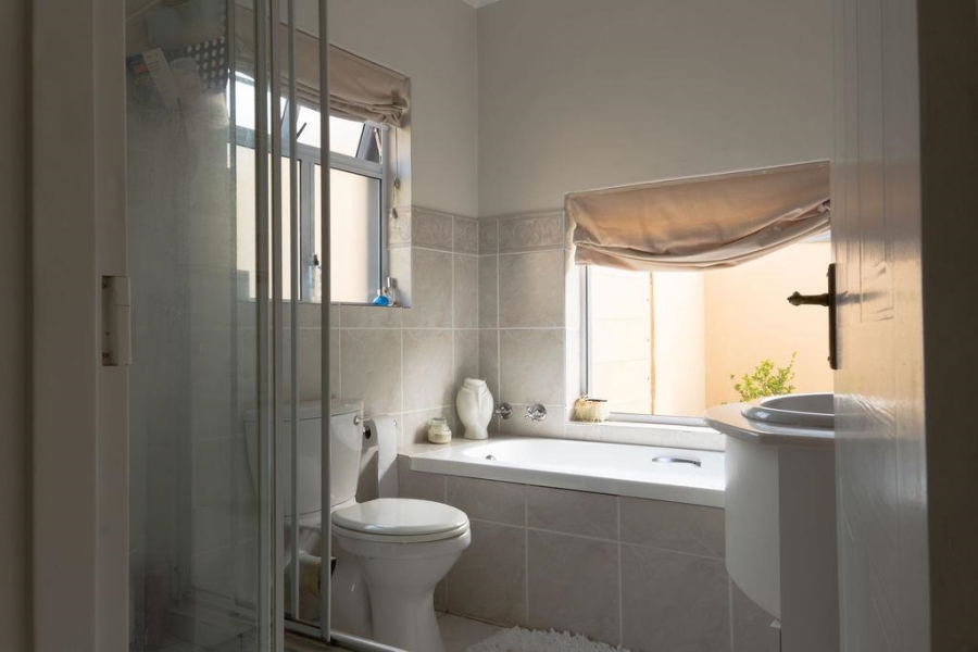 3 Bedroom Property for Sale in Summerstrand Eastern Cape